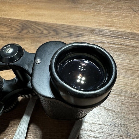 Vintage‎ Monarch 8x30 Feather Weight Binoculars Coated Lenses - Picture 13 of 15